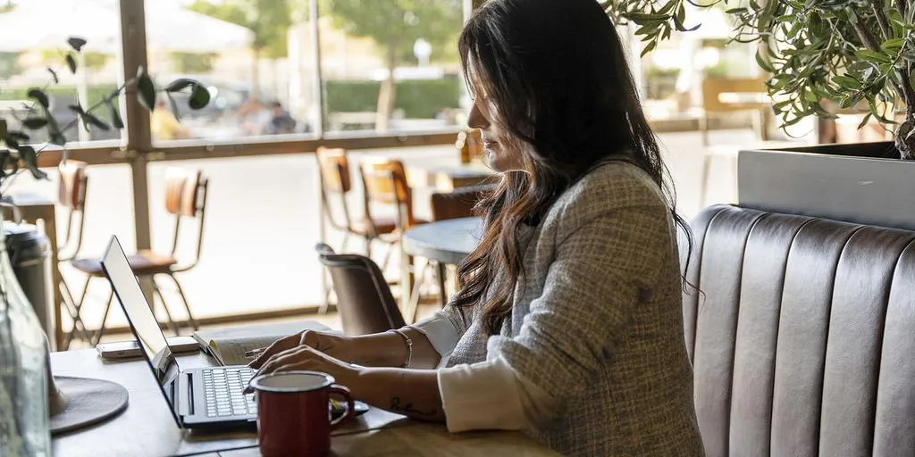 The Best Remote Working Cafes in Dubai for Low Noise & High Focus